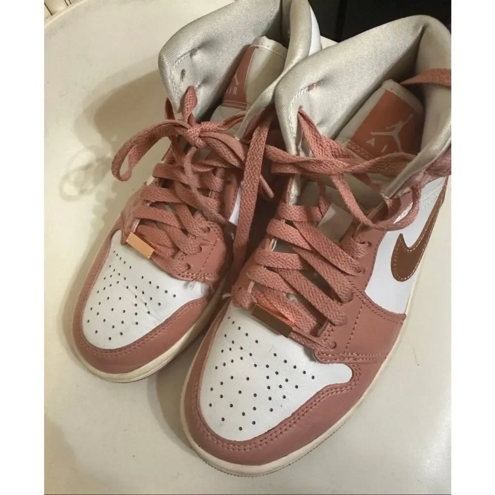 Nike Air Womens Jordan Mid SE Trainers Sneaker FB9892-670 Stardust Copper Sz 6.5